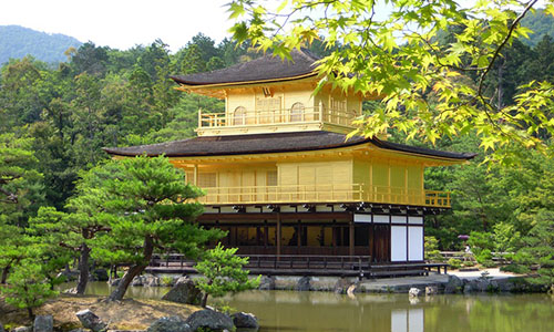 Nghệ thuật kiến trúc Nhật Bản tuyệt đẹp của Chùa Vàng