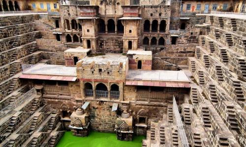 Giếng bậc thang - Kiến trúc tín ngưỡng độc đáo của người Ấn Độ
