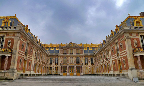 Kiến trúc lộng lẫy của Cung điện Versailles ở Pháp
