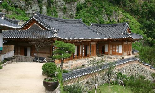 Khám phá kiến trúc nhà truyền thống Hàn Quốc Hanok